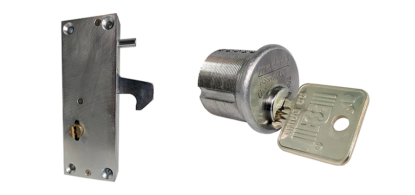 RR Fence Gates Brink Locks Repair in Signal Hill, California