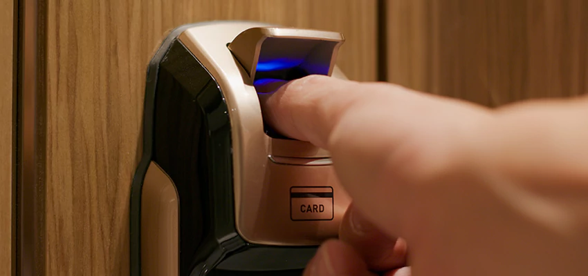 Locksmith Company For Window Lock Installation in Signal Hill, California