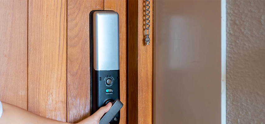 Home Security Electronic Locks Upgrades in Signal Hill, CA
